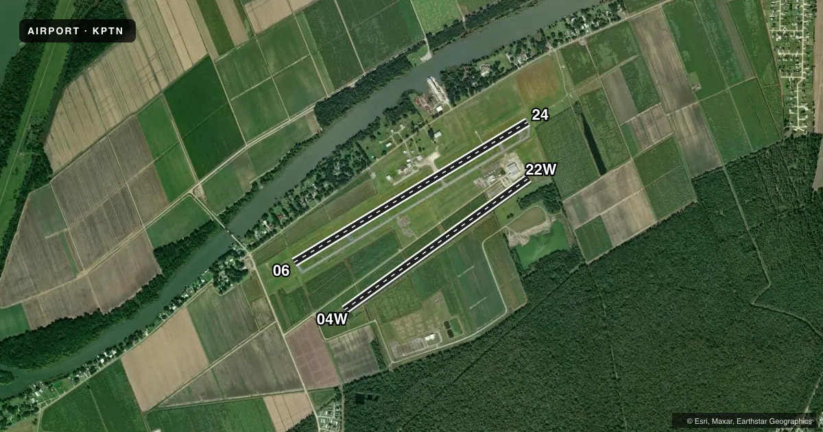 Top-down satellite sketch of KPTN HARRY P WILLIAMS MEML in PATTERSON, LOUISIANA, showing runways 06/24, 04W/22W drawn to scale over Esri World Imagery
