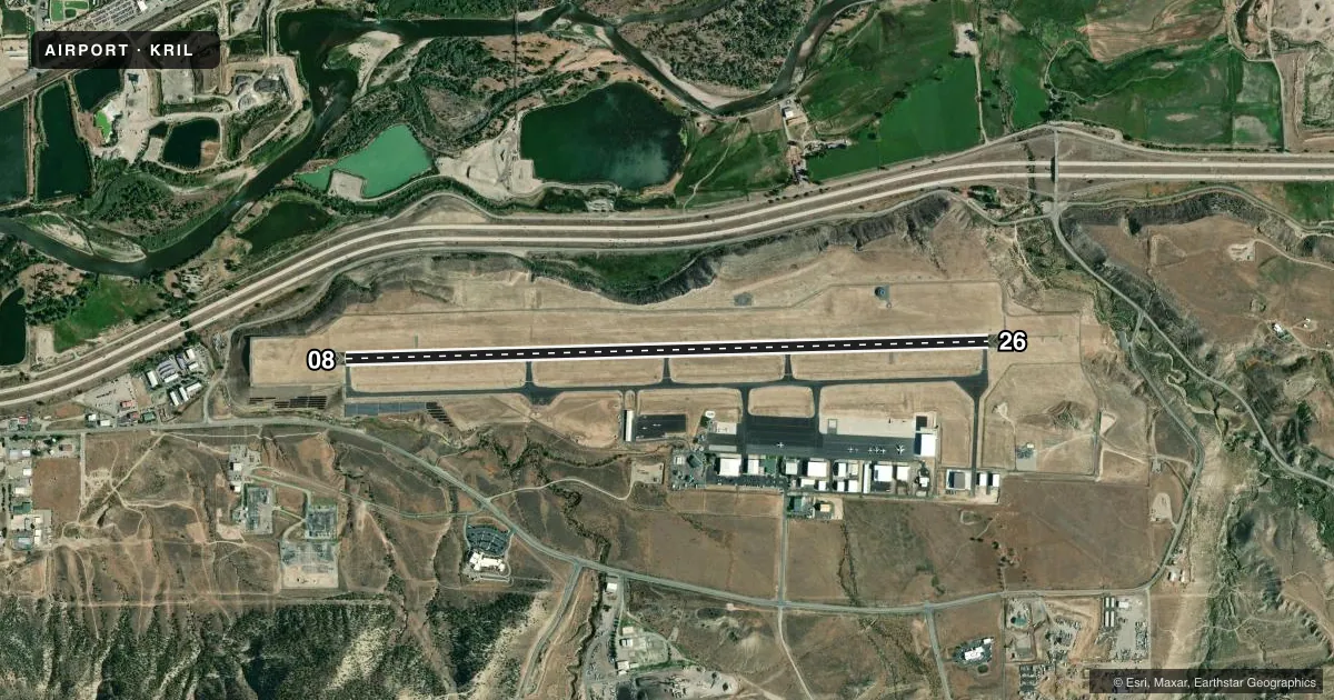 Top-down satellite sketch of KRIL RIFLE GARFIELD COUNTY in RIFLE, COLORADO, showing runways 08/26 drawn to scale over Esri World Imagery