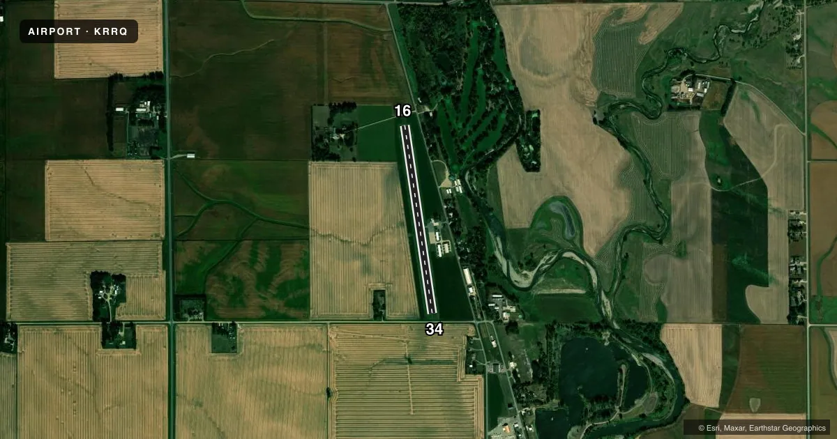 Top-down satellite sketch of KRRQ ROCK RAPIDS MUNI in ROCK RAPIDS, IOWA, showing runways 16/34 drawn to scale over Esri World Imagery