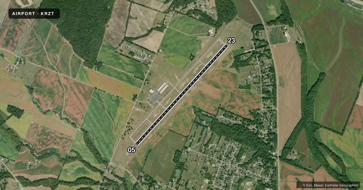 Top-down satellite sketch of KRZT ROSS COUNTY in CHILLICOTHE, OHIO, showing runways 05/23 drawn to scale over Esri World Imagery