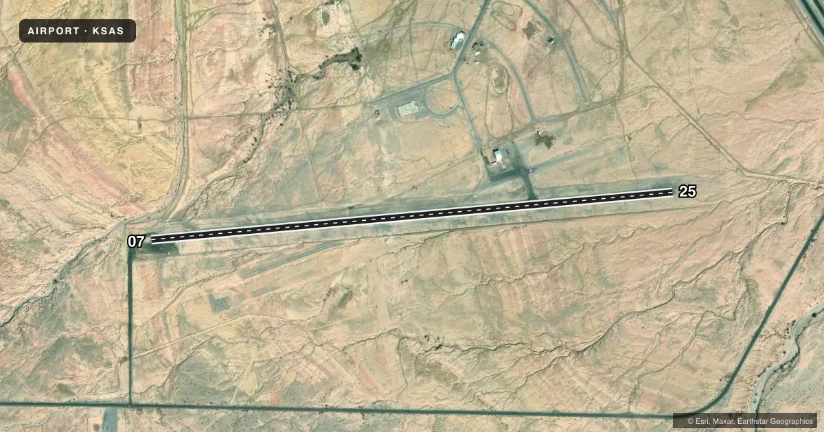 Top-down satellite sketch of KSAS SALTON SEA in SALTON CITY, CALIFORNIA, showing runways 07/25 drawn to scale over Esri World Imagery