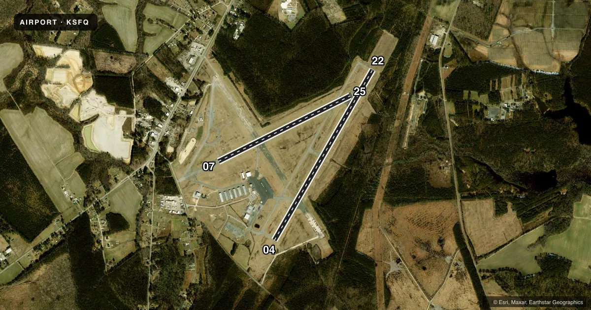 Top-down satellite sketch of KSFQ SUFFOLK EXEC in SUFFOLK, VIRGINIA, showing runways 04/22, 07/25 drawn to scale over Esri World Imagery