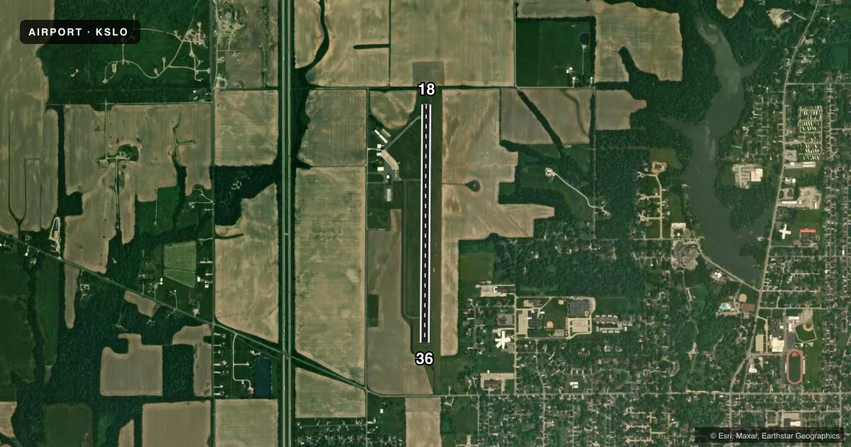 Top-down satellite sketch of KSLO SALEM-LECKRONE in SALEM, ILLINOIS, showing runways 18/36 drawn to scale over Esri World Imagery