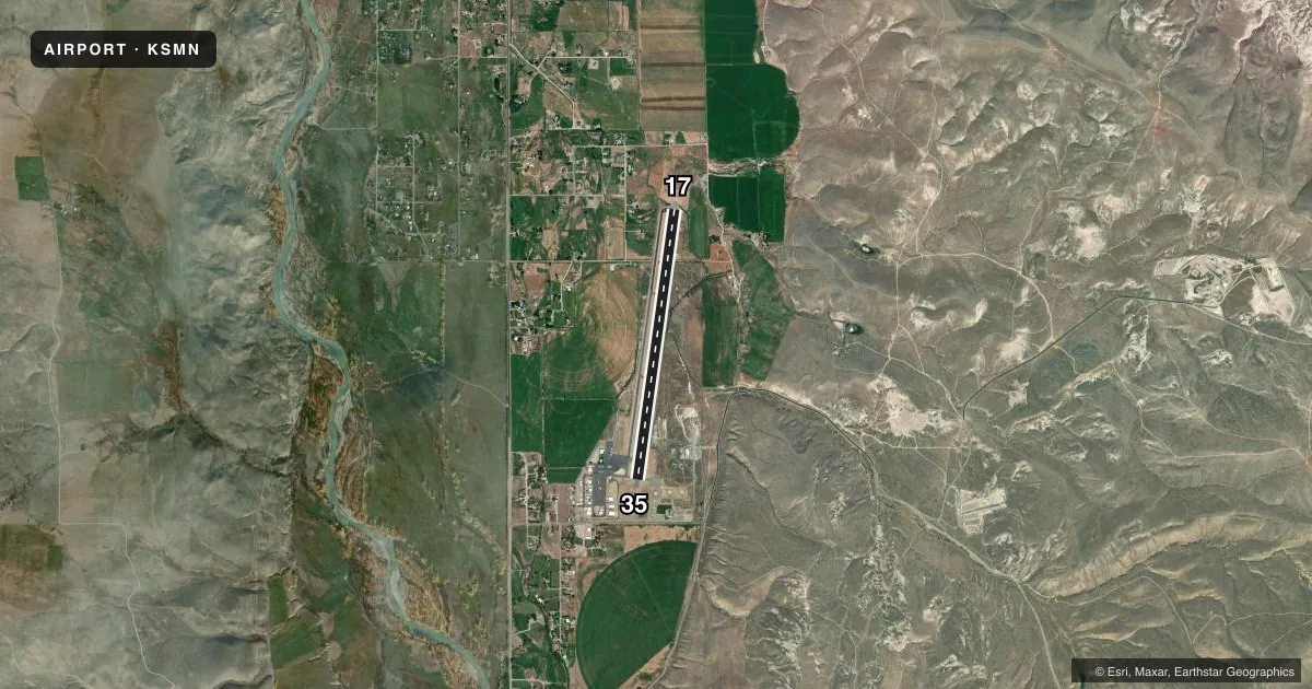 Top-down satellite sketch of KSMN LEMHI COUNTY in SALMON, IDAHO, showing runways 17/35 drawn to scale over Esri World Imagery