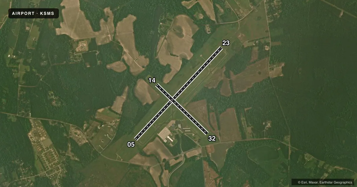 Top-down satellite sketch of KSMS SUMTER in SUMTER, SOUTH CAROLINA, showing runways 05/23, 14/32 drawn to scale over Esri World Imagery