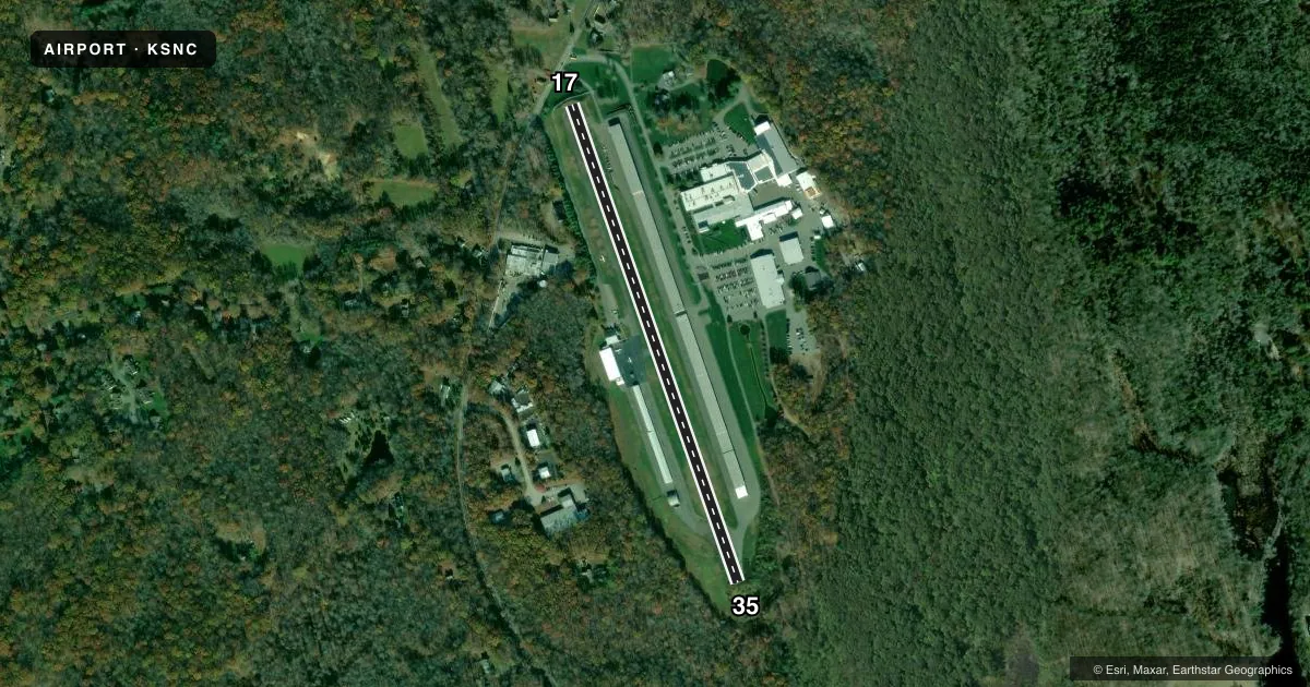 Top-down satellite sketch of KSNC CHESTER in CHESTER, CONNECTICUT, showing runways 17/35 drawn to scale over Esri World Imagery
