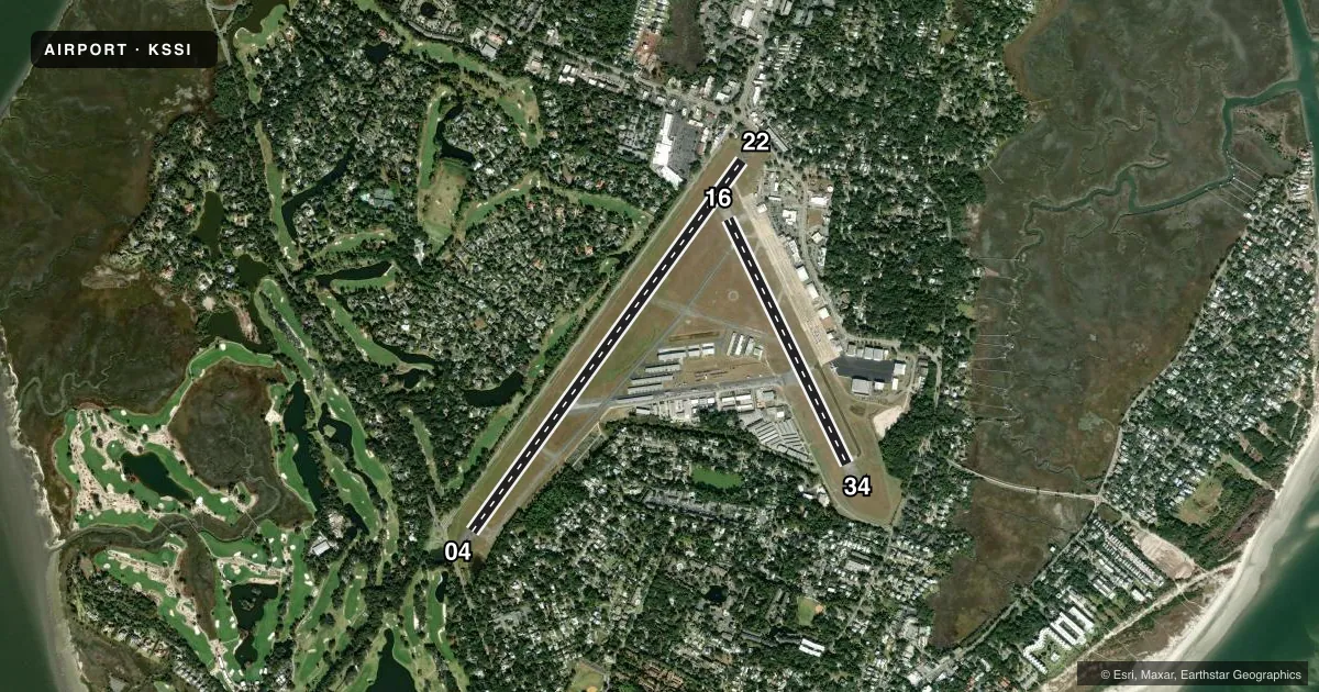 Top-down satellite sketch of KSSI ST SIMONS ISLAND in ST SIMONS ISLAND, GEORGIA, showing runways 04/22, 16/34 drawn to scale over Esri World Imagery