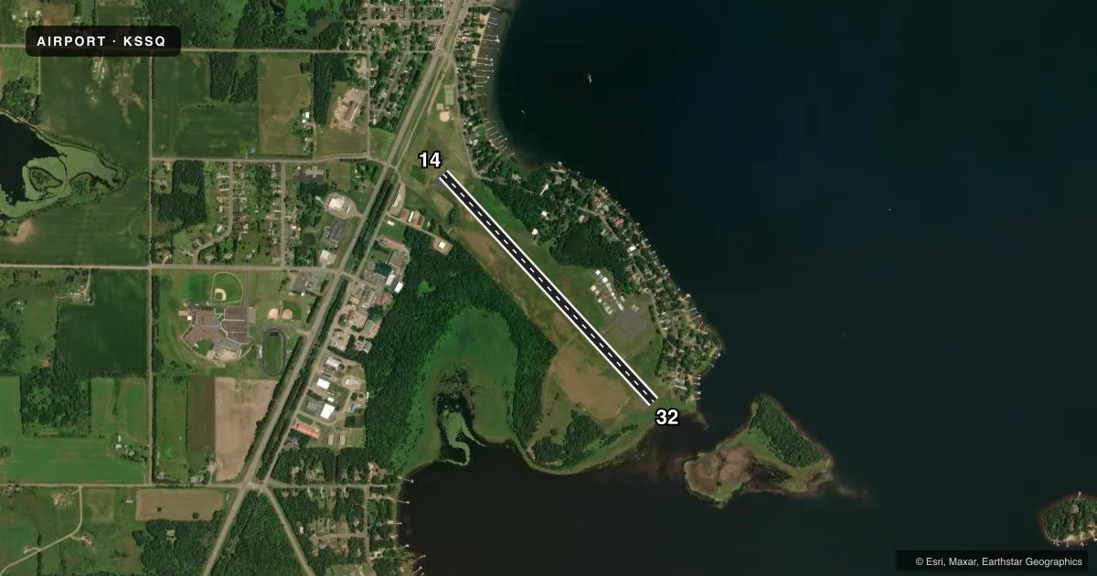 Top-down satellite sketch of KSSQ SHELL LAKE MUNI in SHELL LAKE, WISCONSIN, showing runways 14/32 drawn to scale over Esri World Imagery
