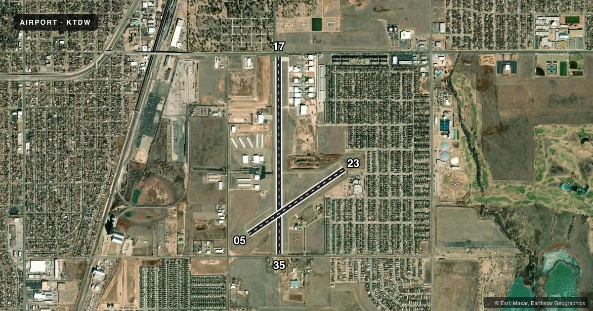 Top-down satellite sketch of KTDW TRADEWIND in AMARILLO, TEXAS, showing runways 17/35, 05/23 drawn to scale over Esri World Imagery