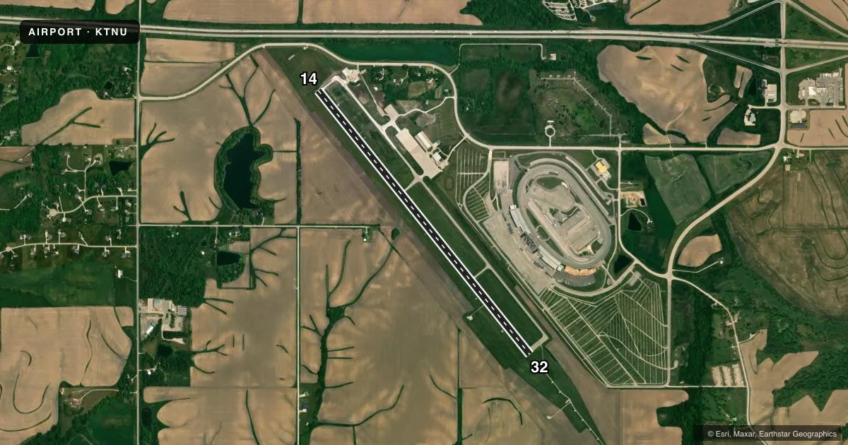 Top-down satellite sketch of KTNU NEWTON MUNI-EARL JOHNSON FLD in NEWTON, IOWA, showing runways 14/32 drawn to scale over Esri World Imagery