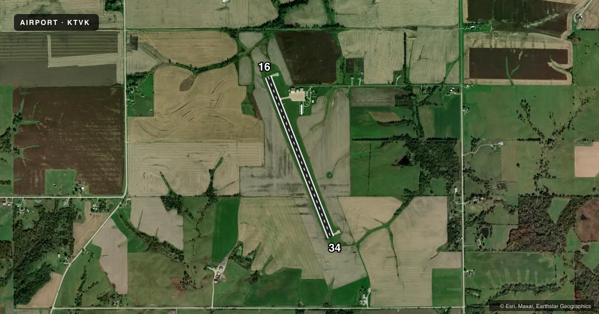 Top-down satellite sketch of KTVK CENTERVILLE MUNI in CENTERVILLE, IOWA, showing runways 16/34 drawn to scale over Esri World Imagery