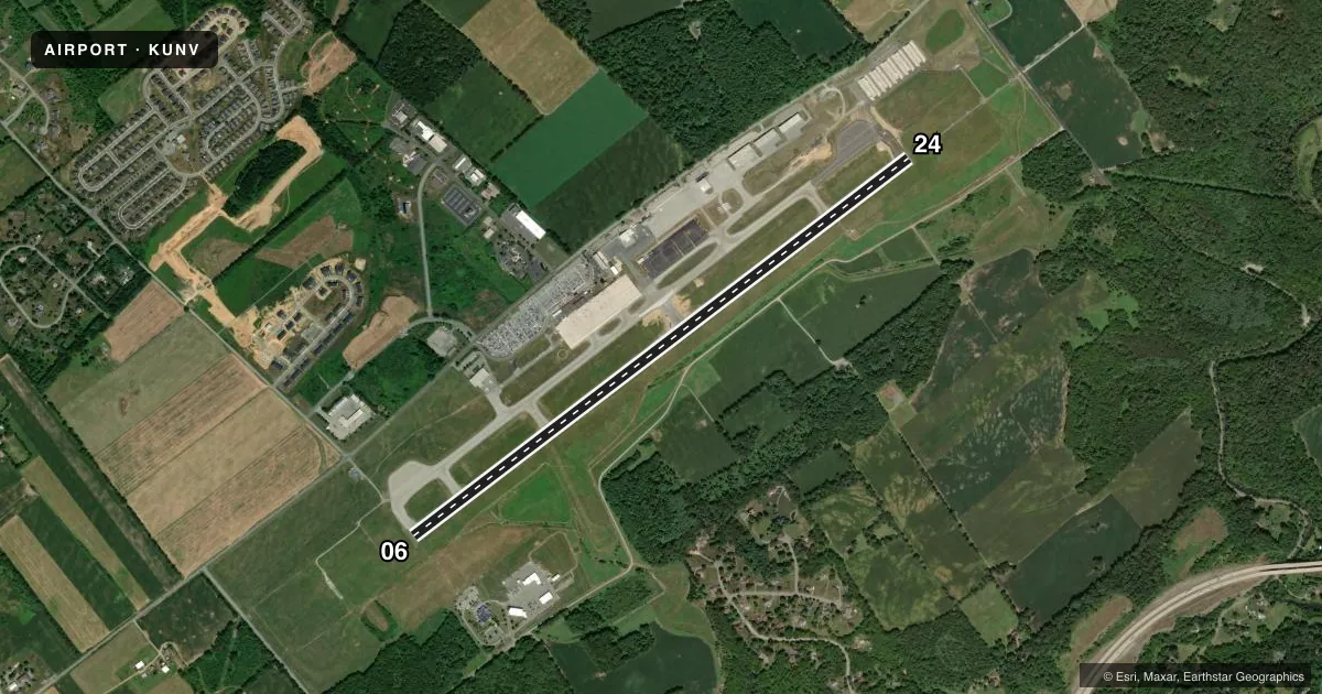 Top-down satellite sketch of KUNV STATE COLLEGE RGNL in STATE COLLEGE, PENNSYLVANIA, showing runways 06/24 drawn to scale over Esri World Imagery