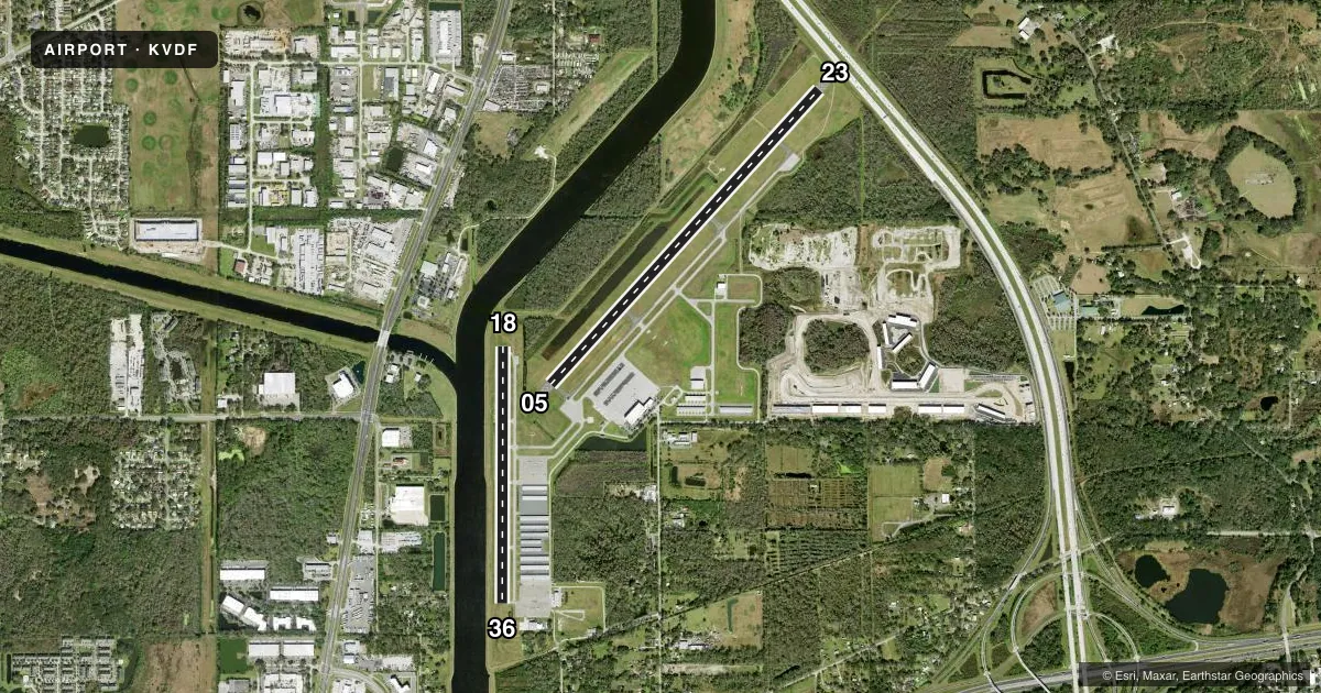 Top-down satellite sketch of KVDF TAMPA EXEC in TAMPA, FLORIDA, showing runways 05/23, 18/36 drawn to scale over Esri World Imagery