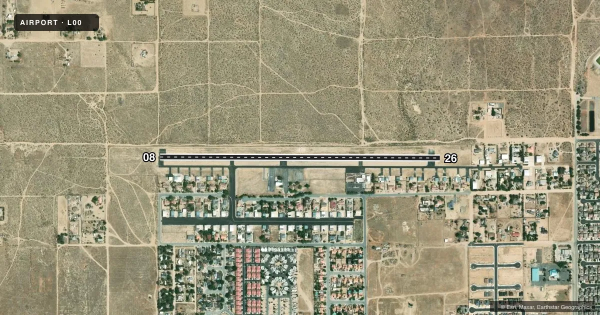 Top-down satellite sketch of L00 ROSAMOND SKYPARK in ROSAMOND, CALIFORNIA, showing runways 08/26 drawn to scale over Esri World Imagery