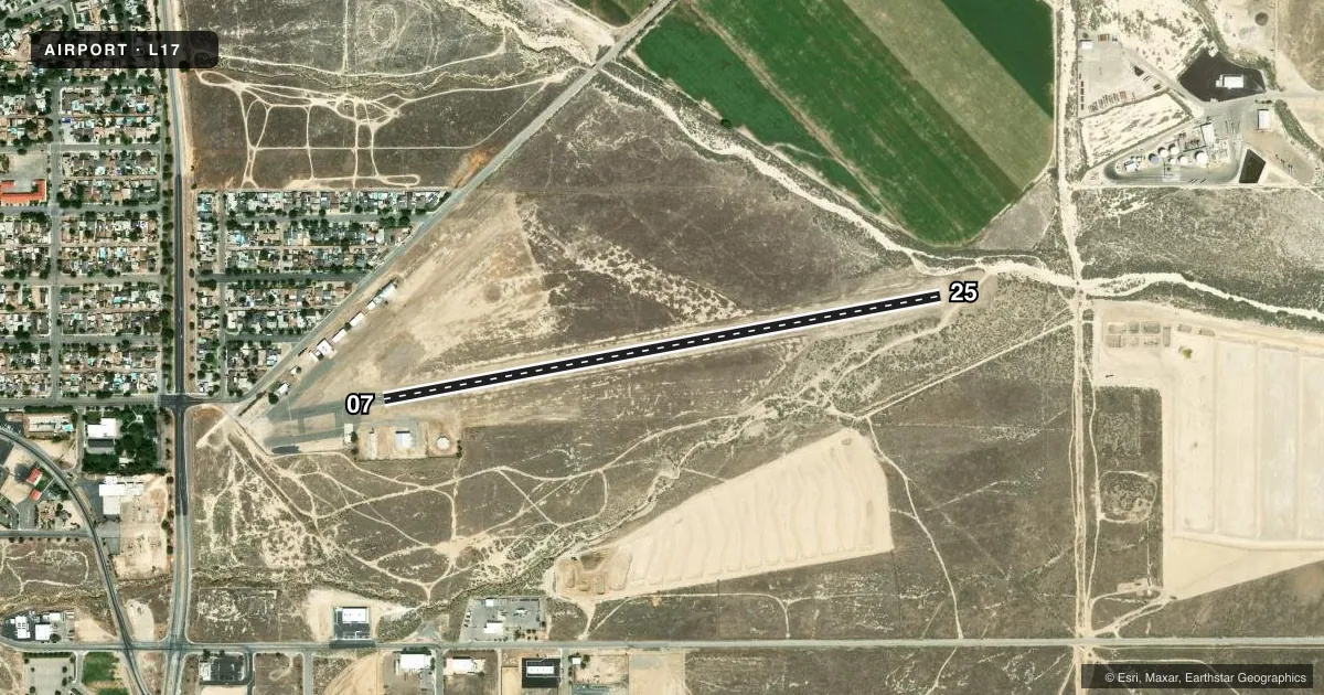 Top-down satellite sketch of L17 TAFT-KERN COUNTY in TAFT, CALIFORNIA, showing runways 07/25 drawn to scale over Esri World Imagery