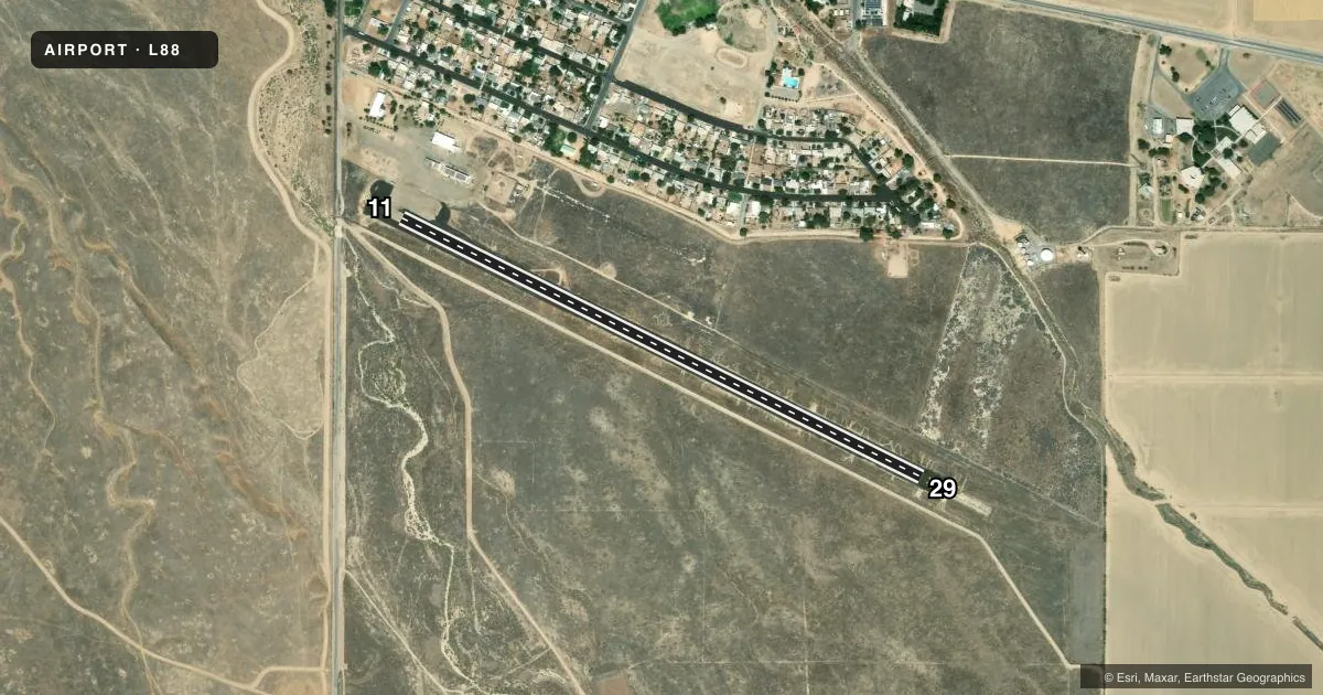 Top-down satellite sketch of L88 NEW CUYAMA in NEW CUYAMA, CALIFORNIA, showing runways 11/29 drawn to scale over Esri World Imagery