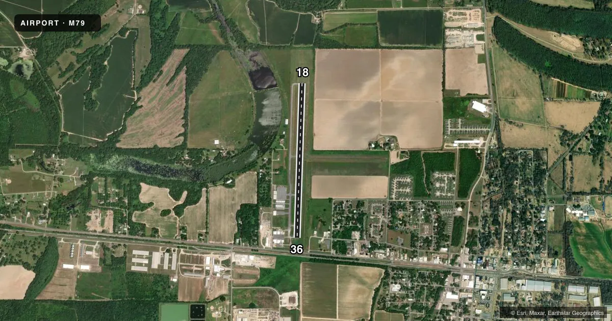 Top-down satellite sketch of M79 JOHN H HOOKS JR MEML in RAYVILLE, LOUISIANA, showing runways 18/36 drawn to scale over Esri World Imagery