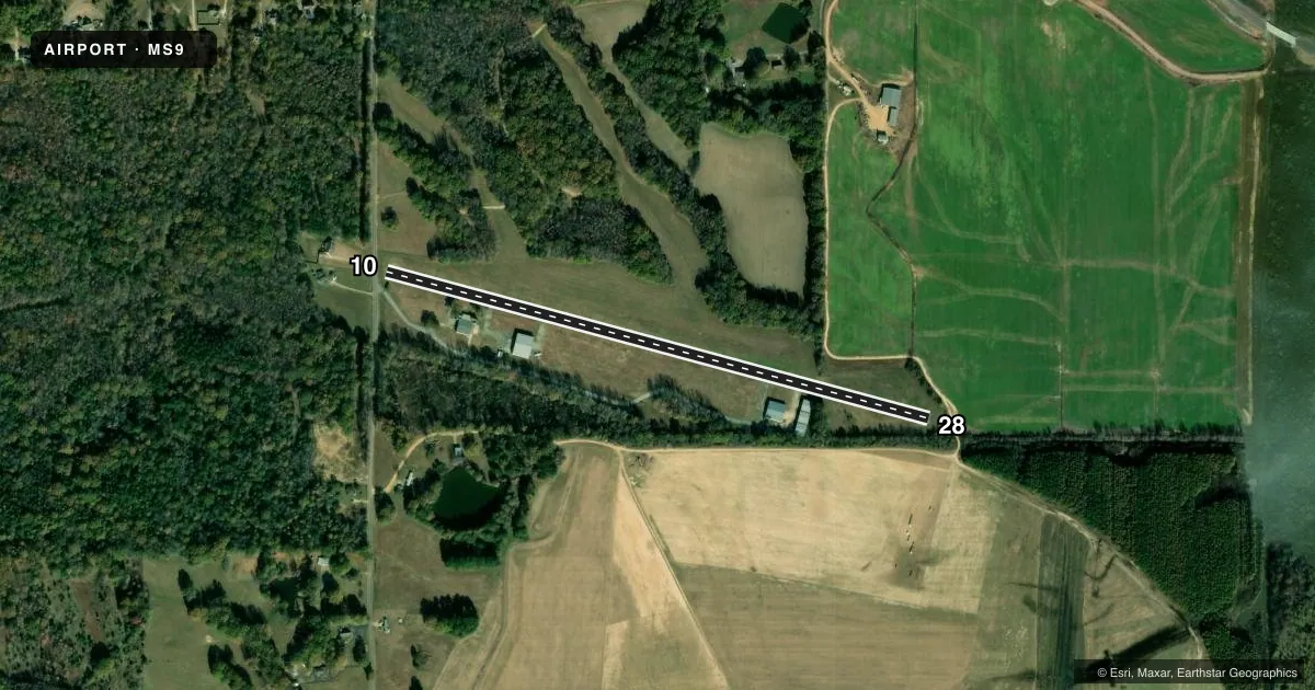 Top-down satellite sketch of MS9 EAGLES RIDGE in HERNANDO, MISSISSIPPI, showing runways 10/28 drawn to scale over Esri World Imagery
