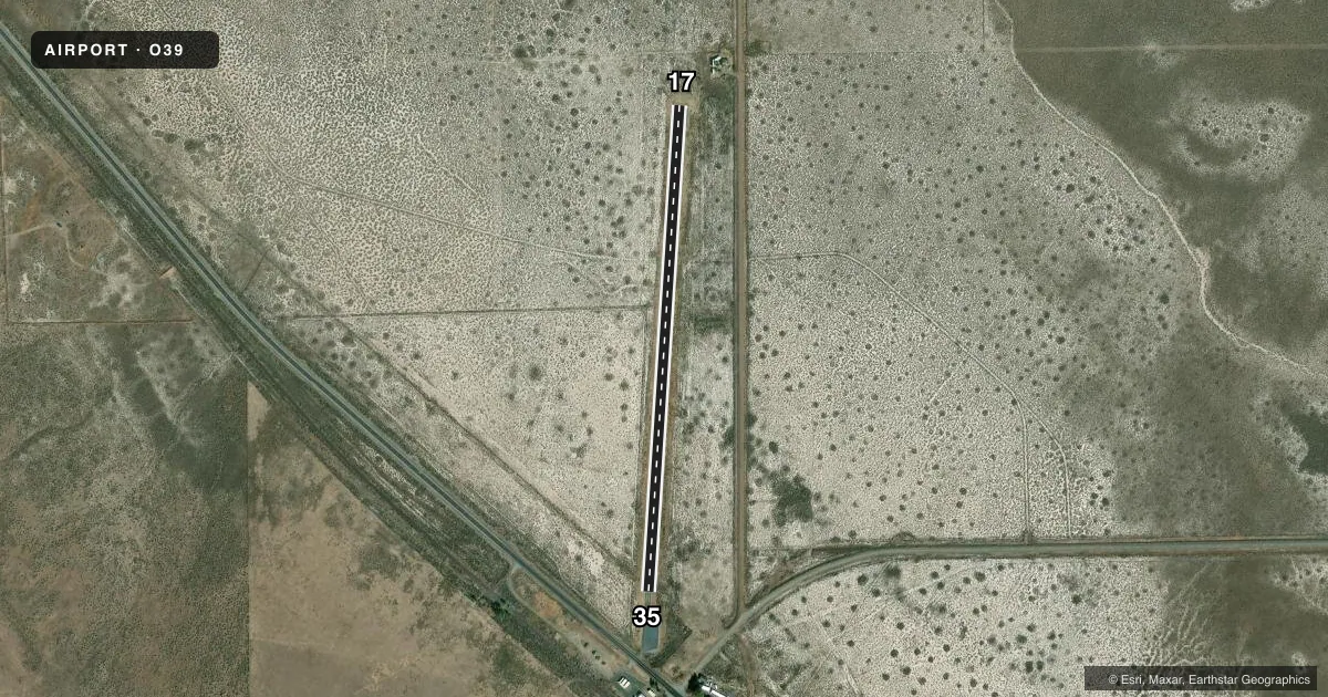 Top-down satellite sketch of O39 RAVENDALE in RAVENDALE, CALIFORNIA, showing runways 17/35 drawn to scale over Esri World Imagery