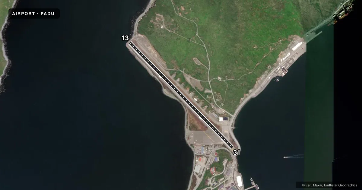 Top-down satellite sketch of PADU UNALASKA in UNALASKA, ALASKA, showing runways 13/31 drawn to scale over Esri World Imagery