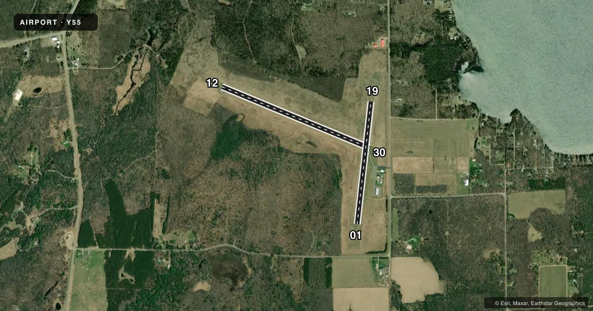Top-down satellite sketch of Y55 CRANDON/STEVE CONWAY MUNI in CRANDON, WISCONSIN, showing runways 12/30, 01/19 drawn to scale over Esri World Imagery